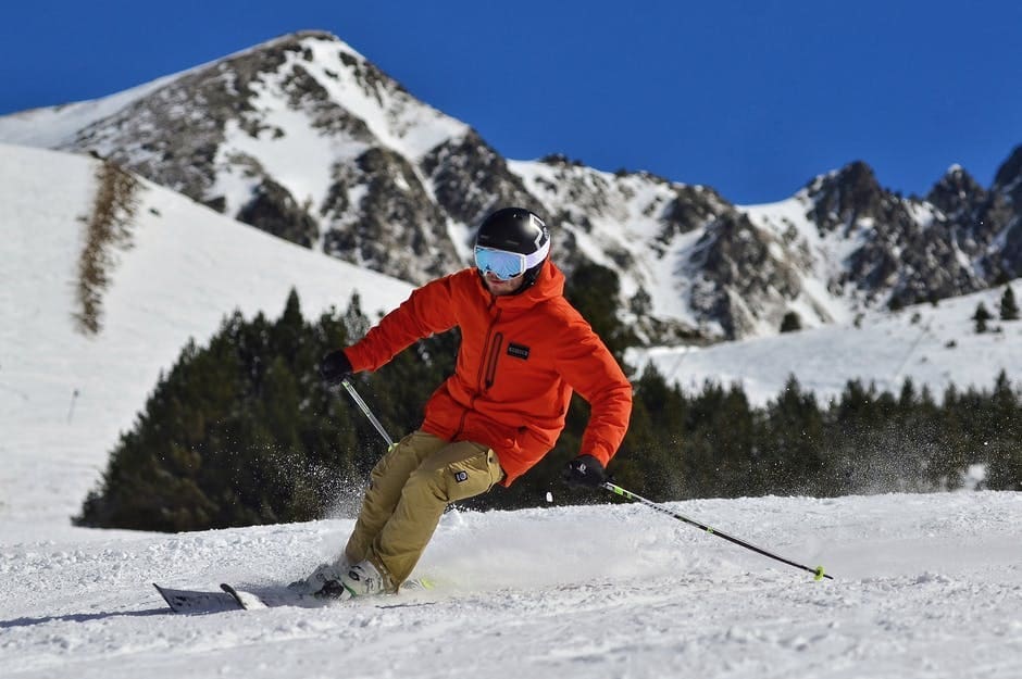 Featured image for “April is the Best Time to take a Ski Vacation in Colorado.”