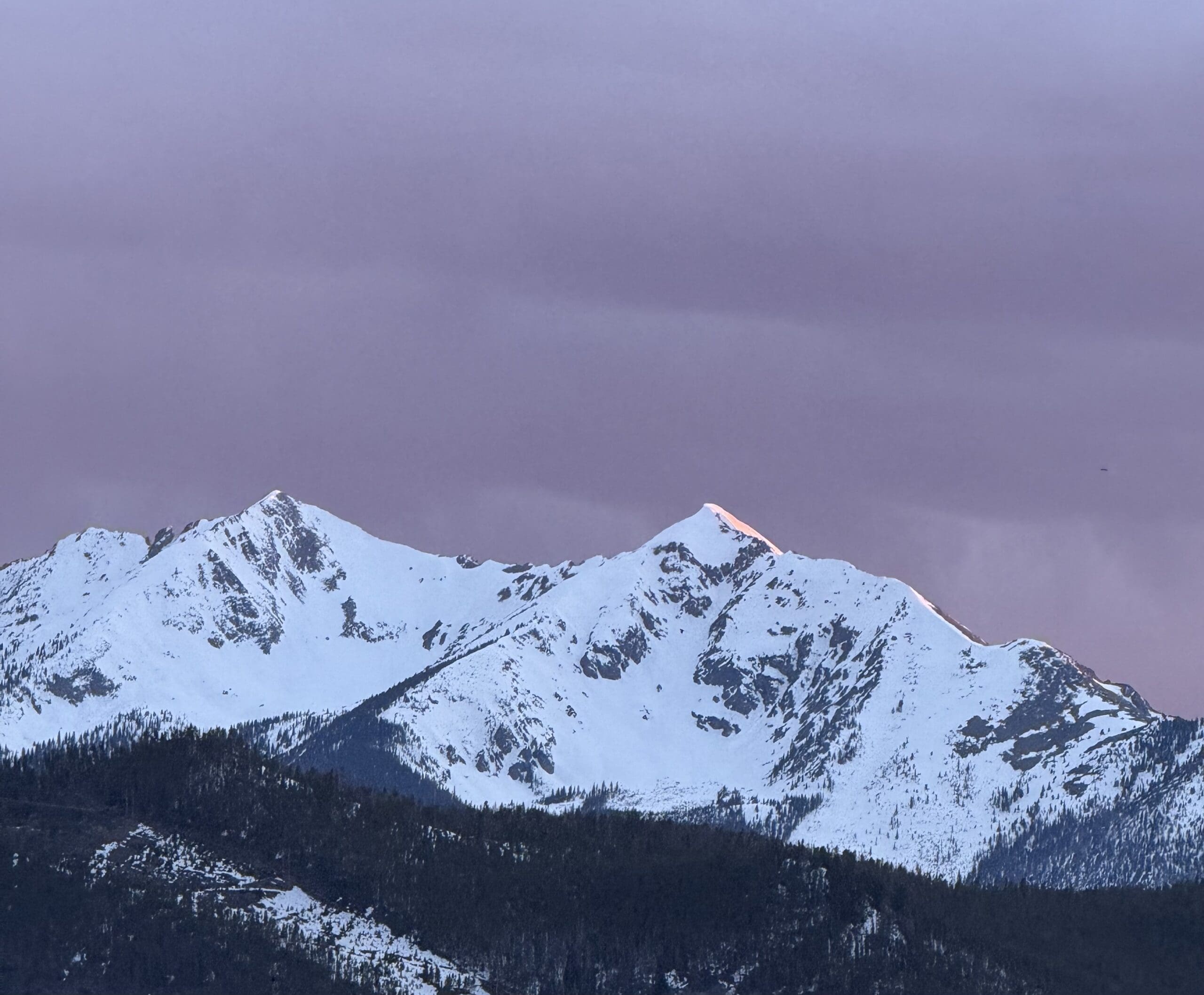 Featured image for “Planning the Perfect Ski Trip to Summit County, Colorado: Tips, Tricks & Where to Stay”